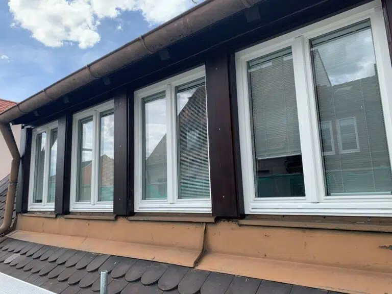 Neue Fenster, sanierte Balken