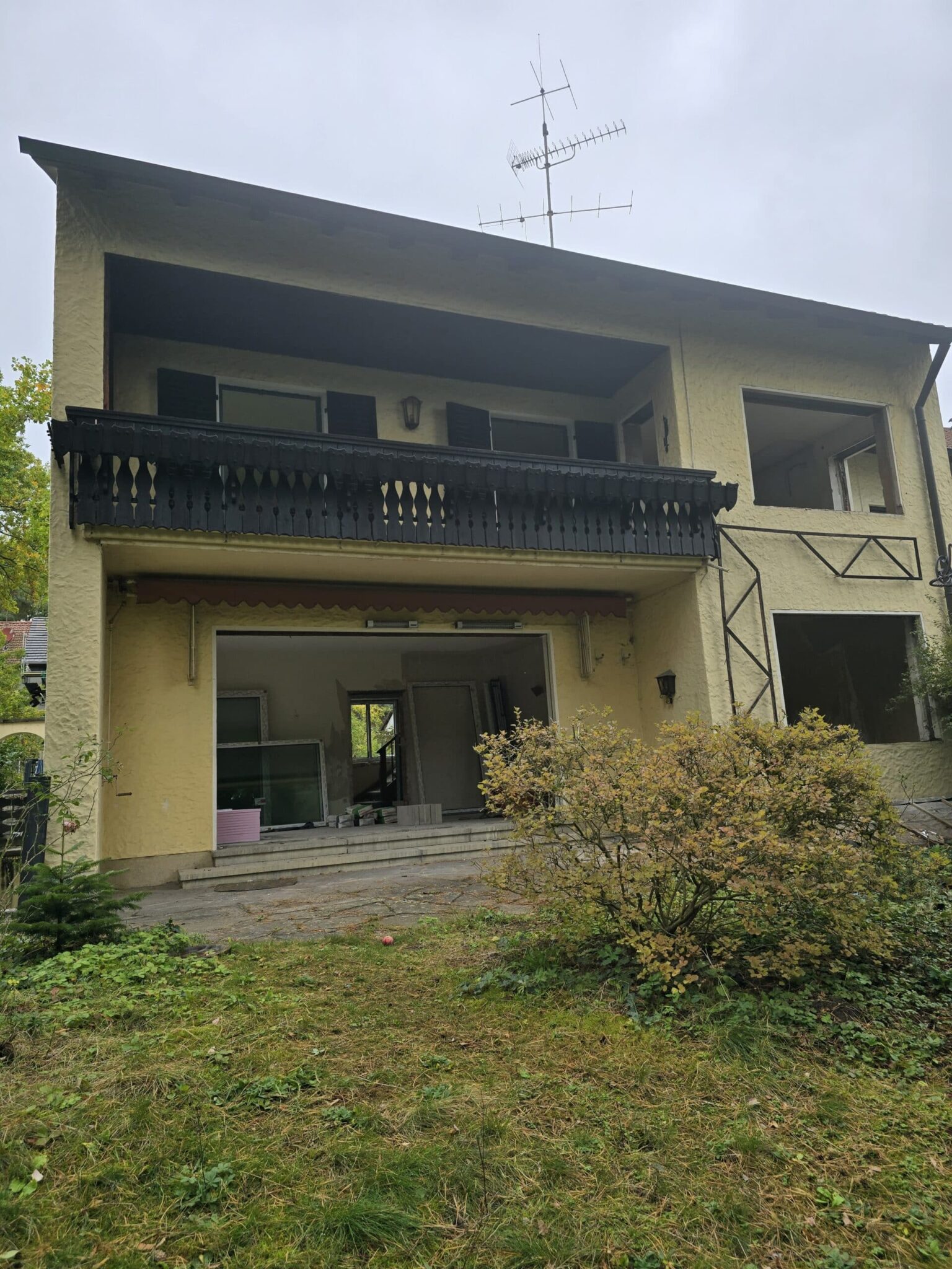 Doppelhaushälfte während der Sanierung